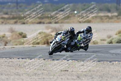media/Oct-05-2025-CVMA (Sun) [[beeef4f201]]/Race 5-Amateur Supersport Open (Holeshot)/